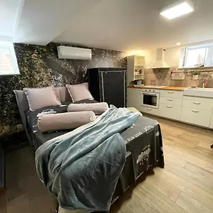  Appartement Pod Room, Free Parking Croatie